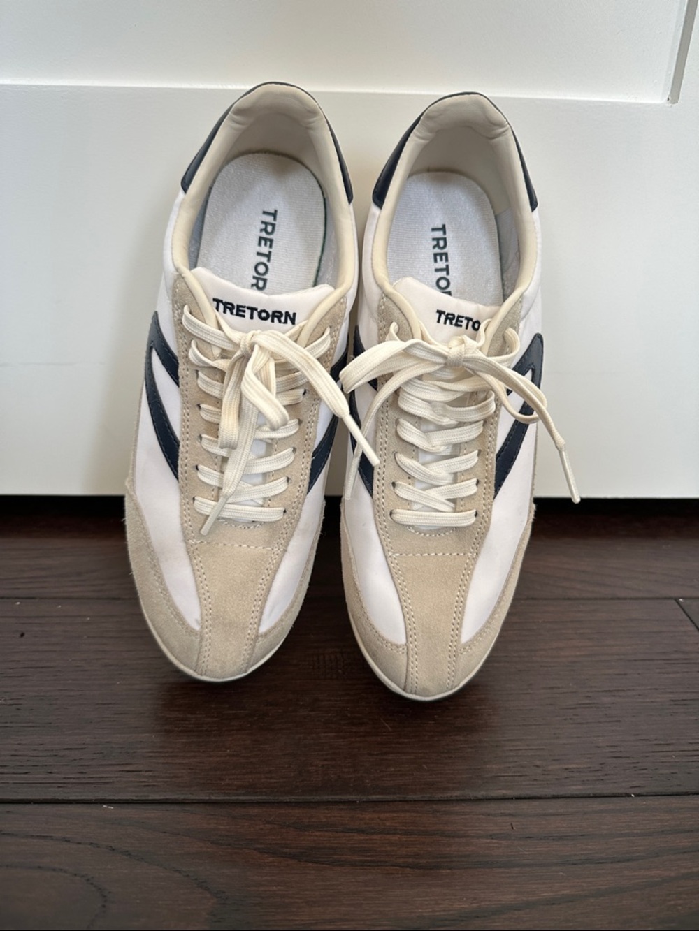Tretorn Rawlins Cream and Navy Retro Runner Sneakers Sz 7